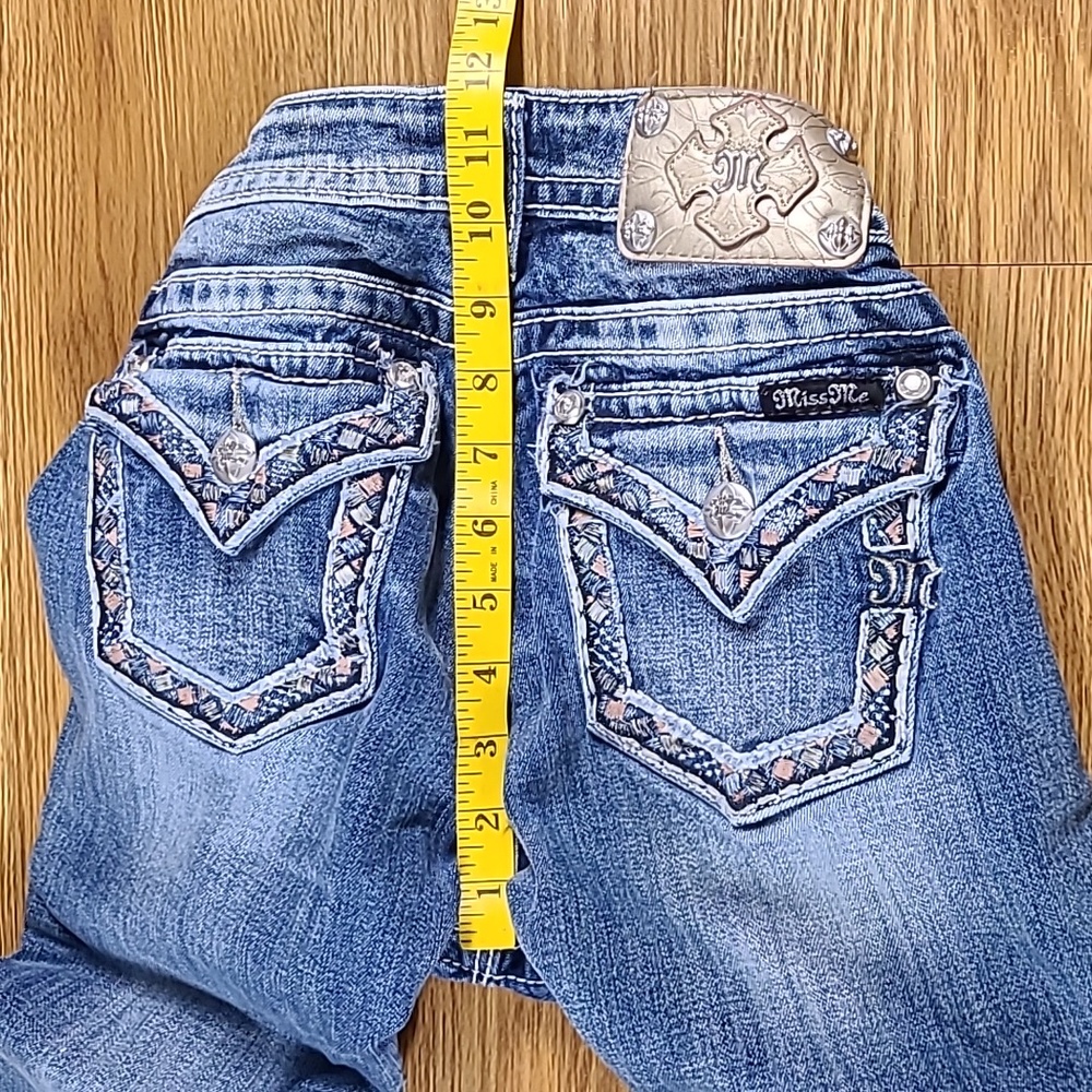 MISS ME VINTAGE WOMENS 26x18 BLUE SIGNATURE CUFFED CAPRI SHORT DENIM JEANS - Picture 3 of 8